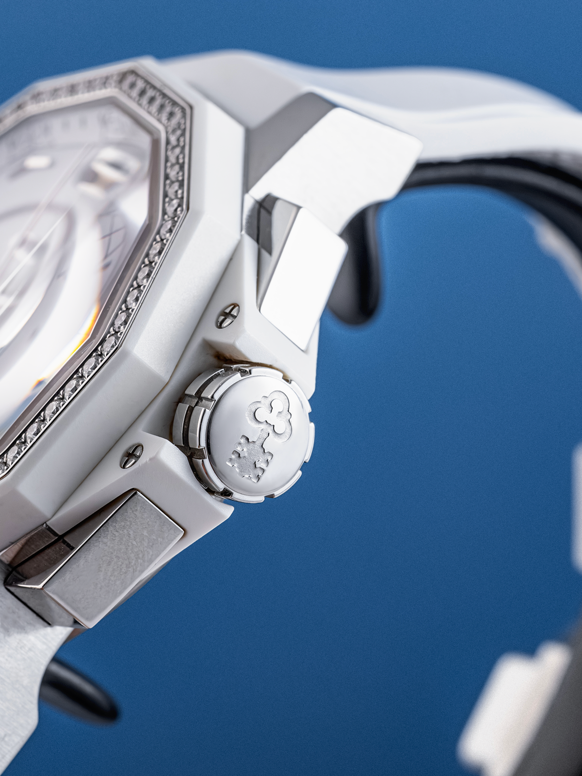 Corum Admiral's Cup Challenger Chronograph 40mm ref. 01.0056 de 2011