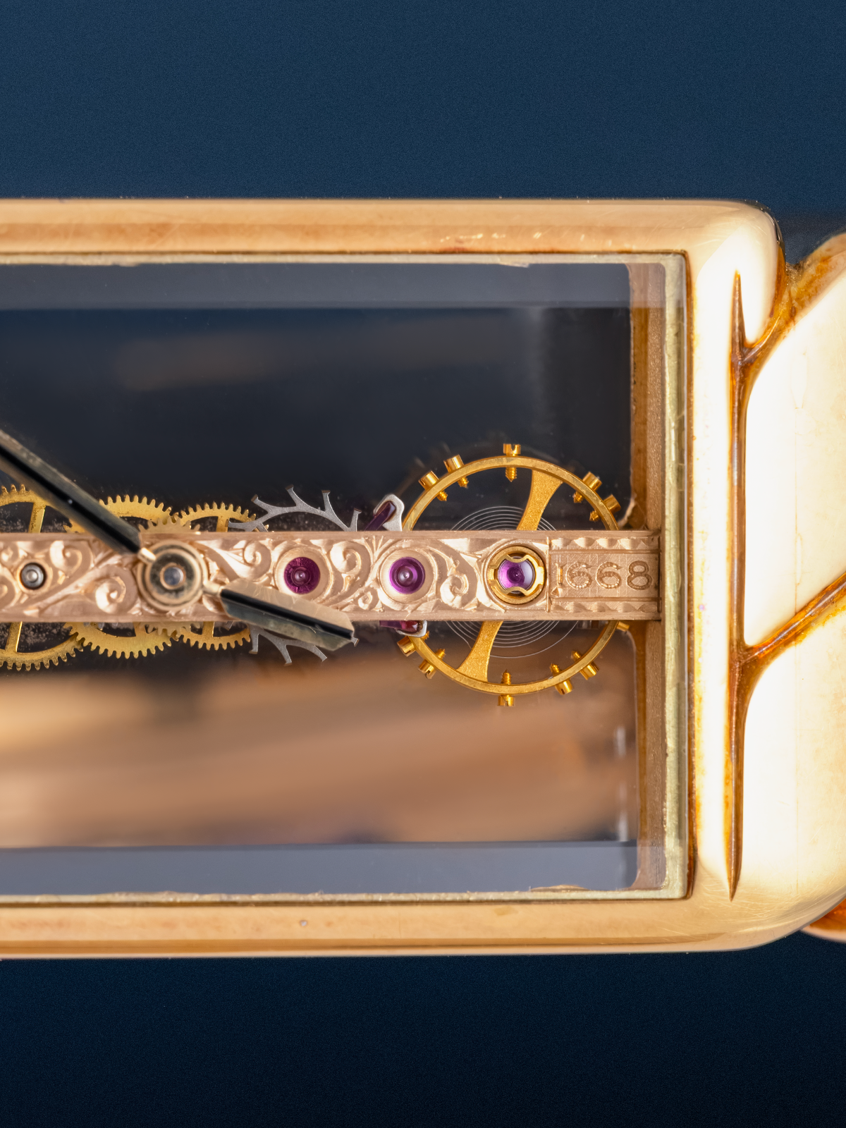 Corum Golden Bridge Cuban Link Chain ref.13.205.56K104 de 1980s