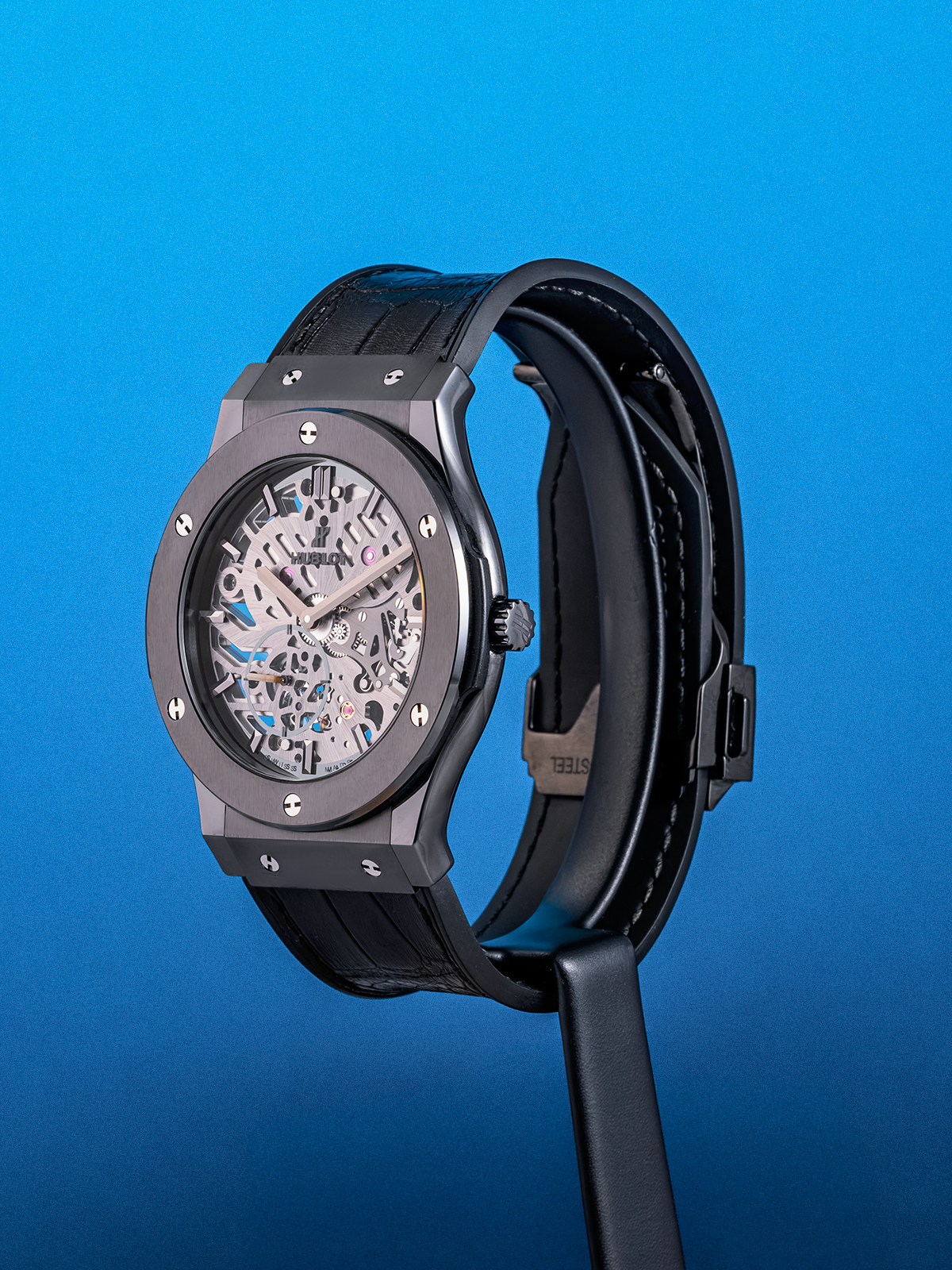 Hublot Classic Fusion Ultra-Thin Skeleton All Black 42mm, ref. 545.CM.0140.LR de 2016