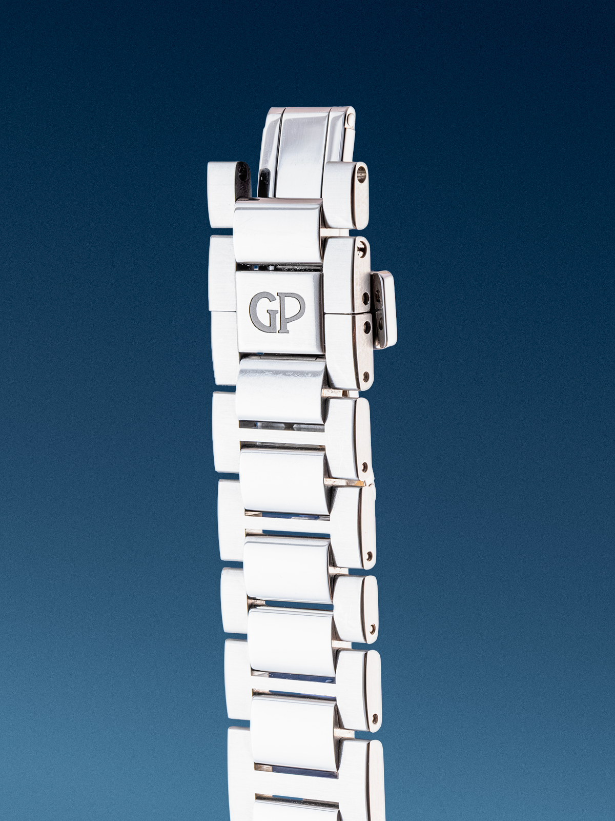 Girard-Perregaux Laureato, Copper, 38mm ref. 81005-11-3154-1CM Full Set de 2026