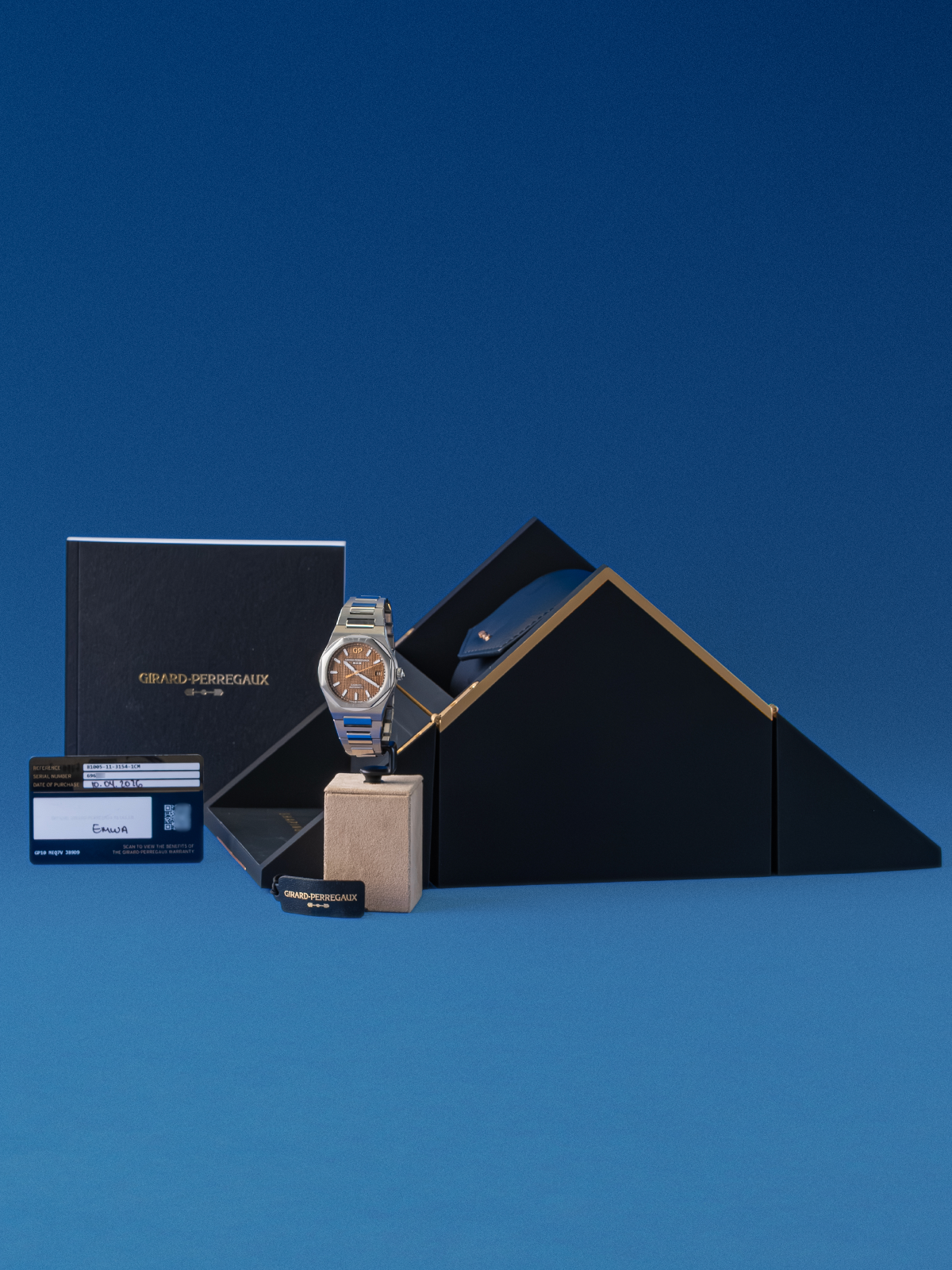 Girard-Perregaux Laureato, Copper, 38mm ref. 81005-11-3154-1CM Full Set de 2026