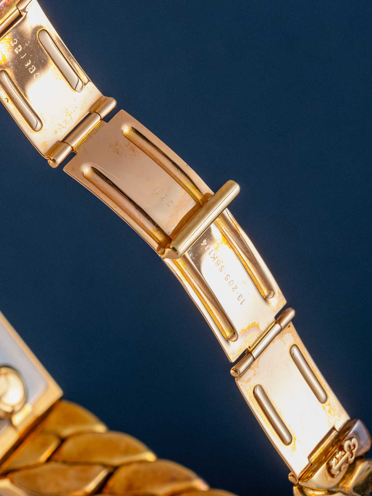 Corum Golden Bridge Cuban Link Chain ref.13.205.56K104 de 1980s