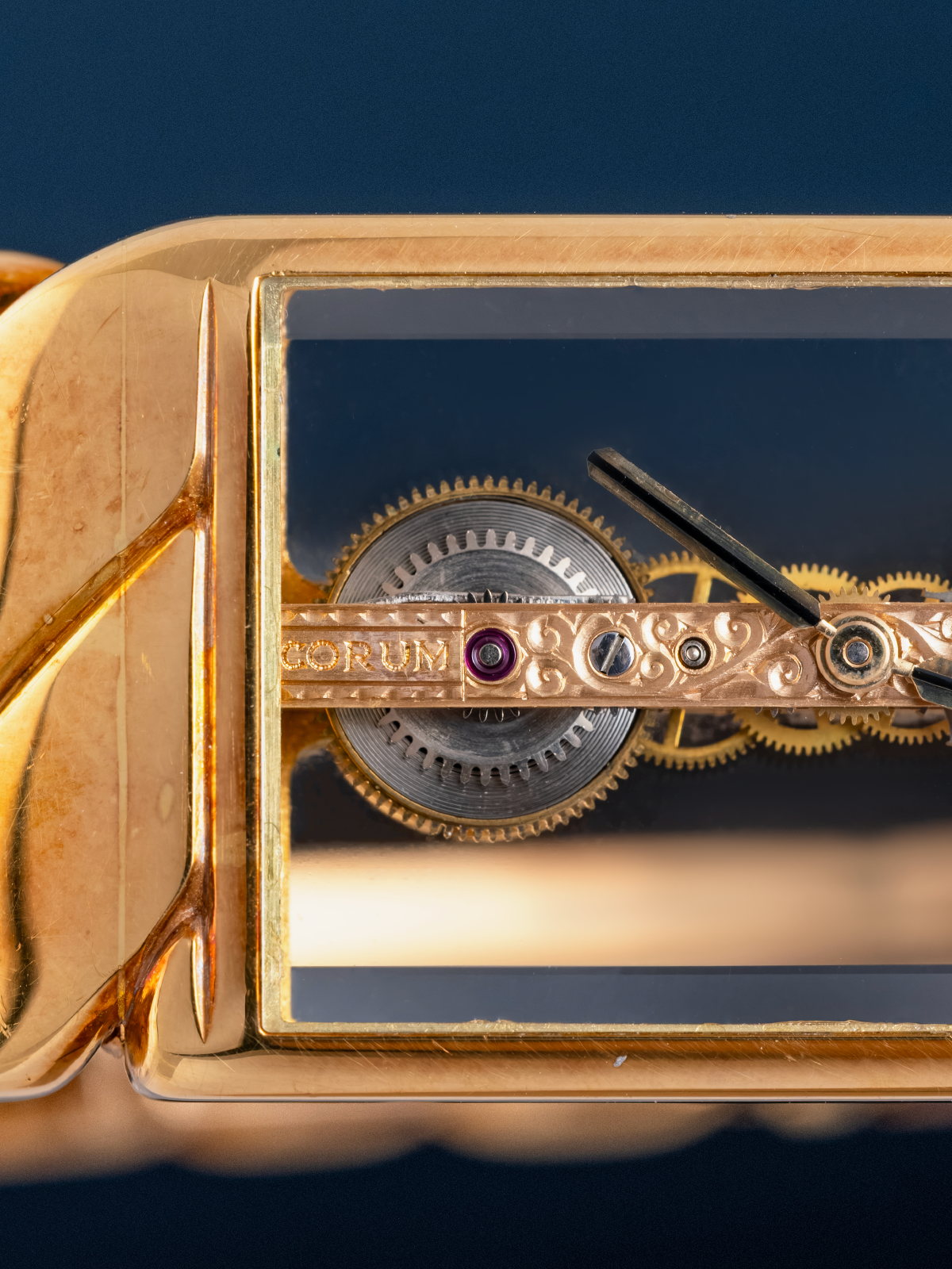 Corum Golden Bridge Cuban Link Chain ref.13.205.56K104 de 1980s