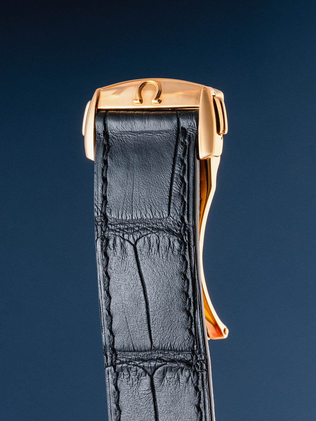 Omega Speedmaster Broad Arrow 18K Yellow Gold  44.25mm ref. 321,53,44,52,01,002 de 2009