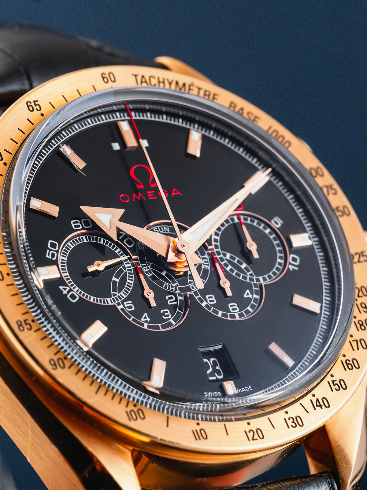 Omega Speedmaster Broad Arrow 18K Yellow Gold  44.25mm ref. 321,53,44,52,01,002 de 2009