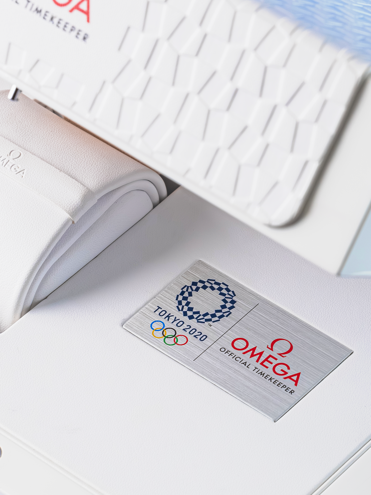 Omega Seamaster Planet Ocean 600 M Tokyo 2020 39.5mm Ref. 522.33.40.20.04.001 de 2020 Full Set