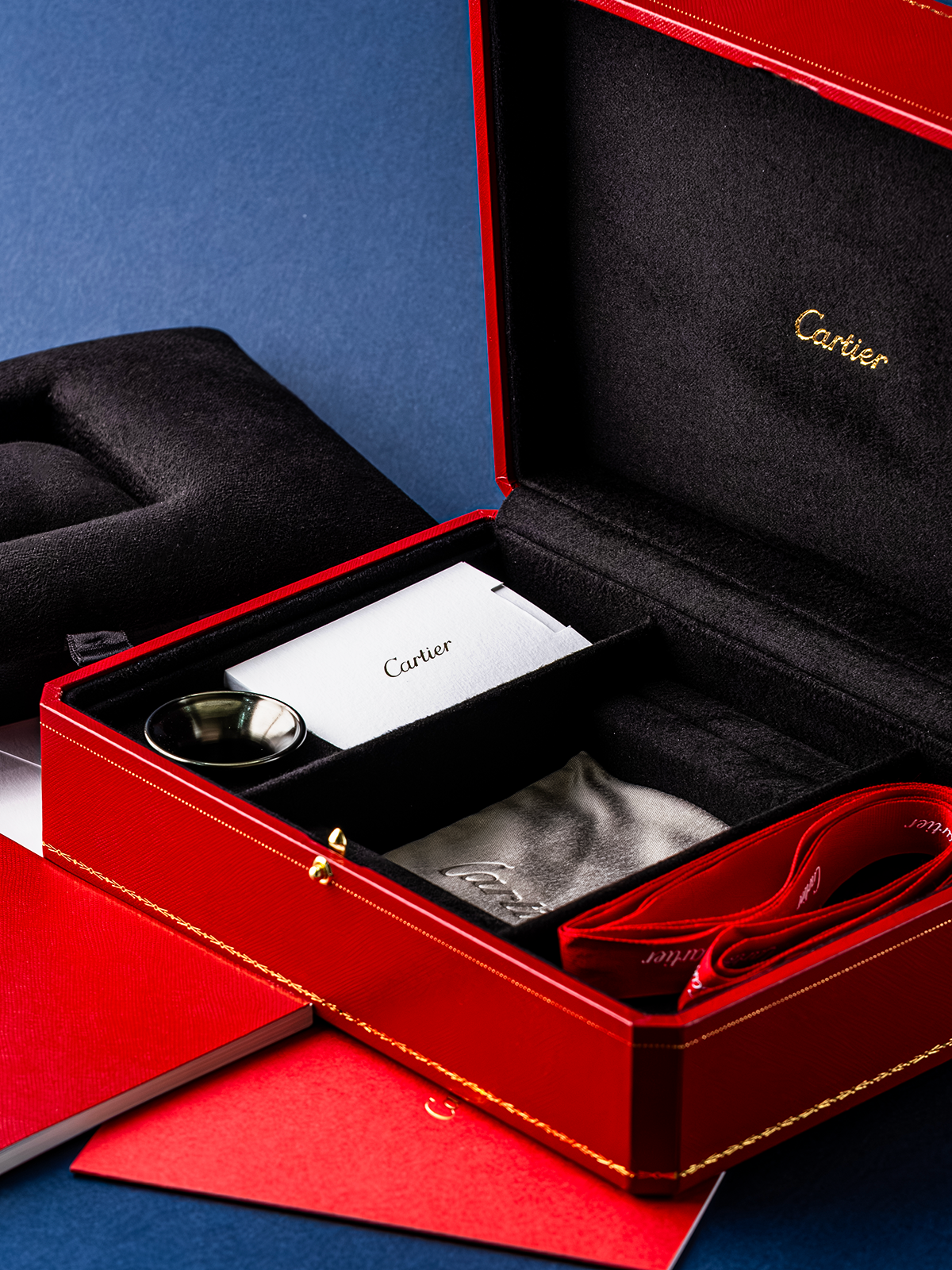 Cartier á Guichet Ref.WGTA0234 Oro Amarillo Full-Set Nuevo de 2025