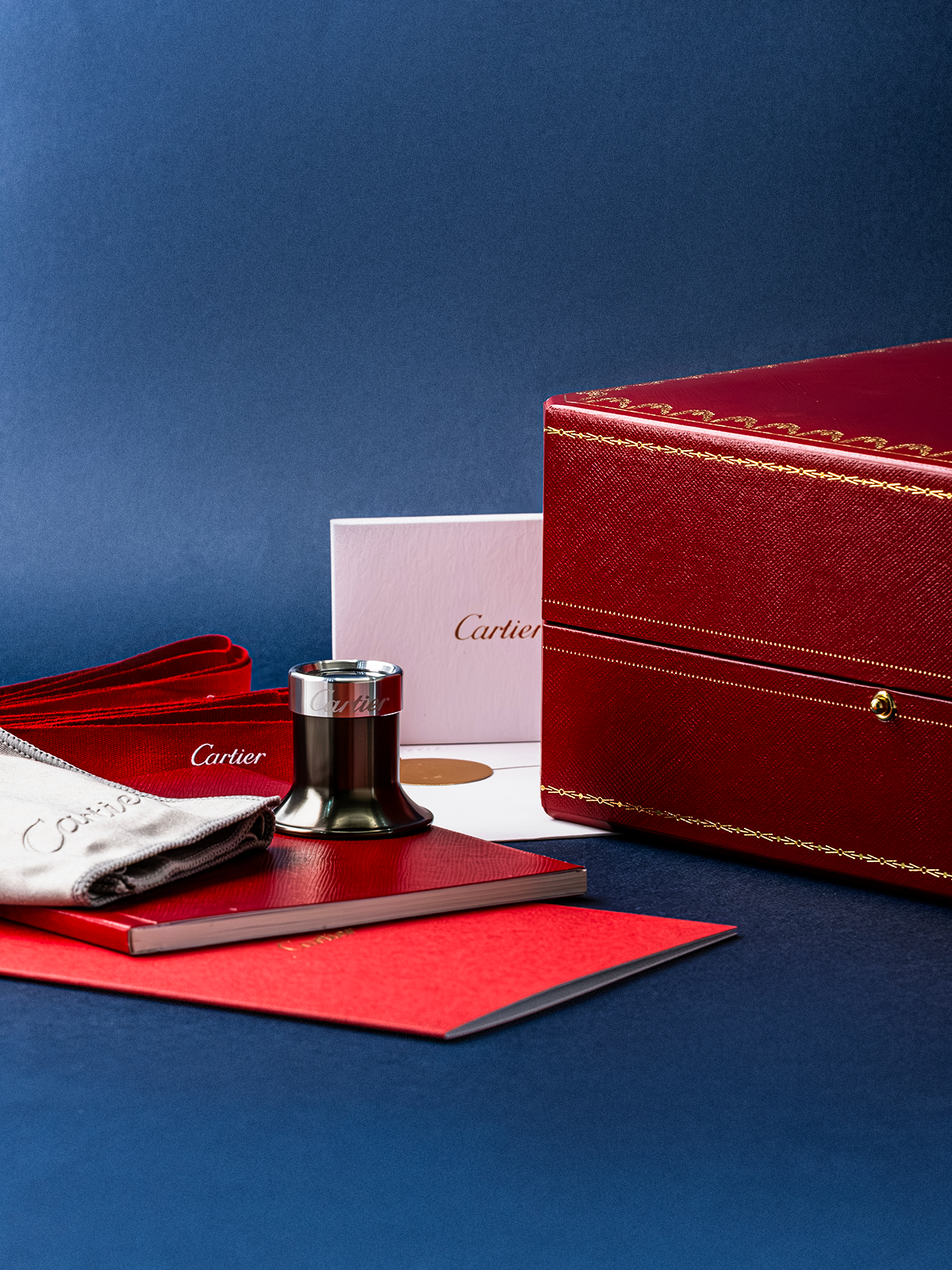 Cartier á Guichet Ref.WGTA0234 Oro Amarillo Full-Set Nuevo de 2025