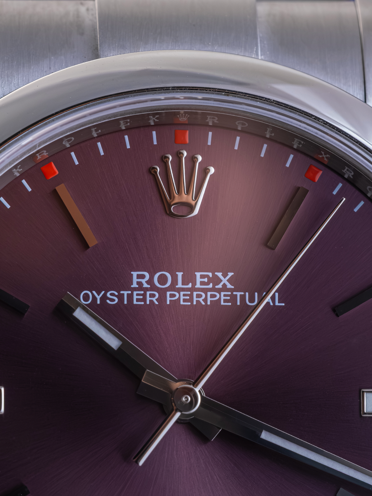 Rolex Oyster Perpetual Red Grape 39mm Ref. 114300 Full set de 2020