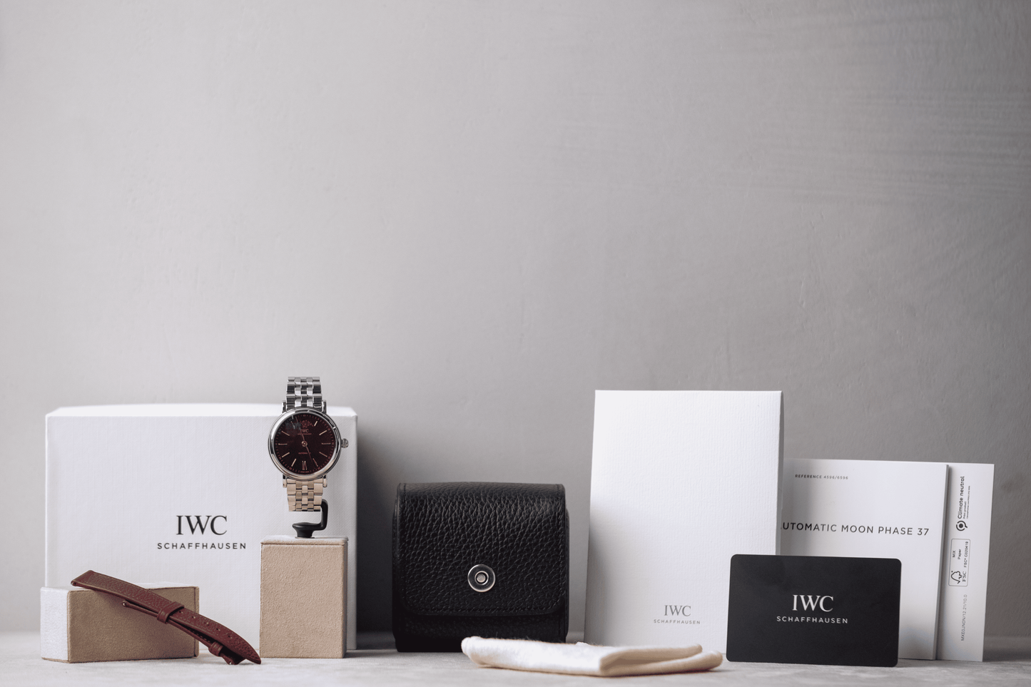 IWC Portfino Moon Phase 37.1mm "Year of the Snake" Ref. IW456904 de 2025