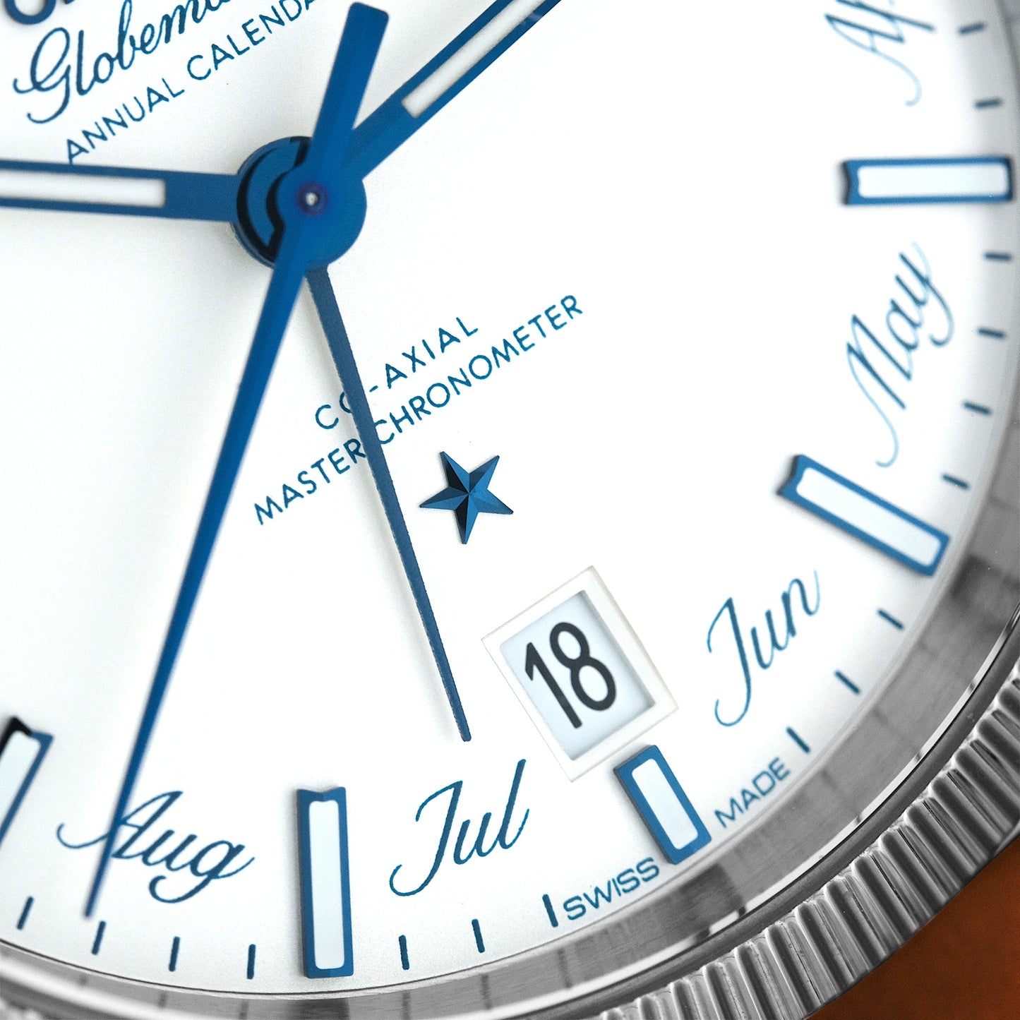 Omega Globemaster Annual Calendar 130.33.41.22.02.001 Full-Set de 2019